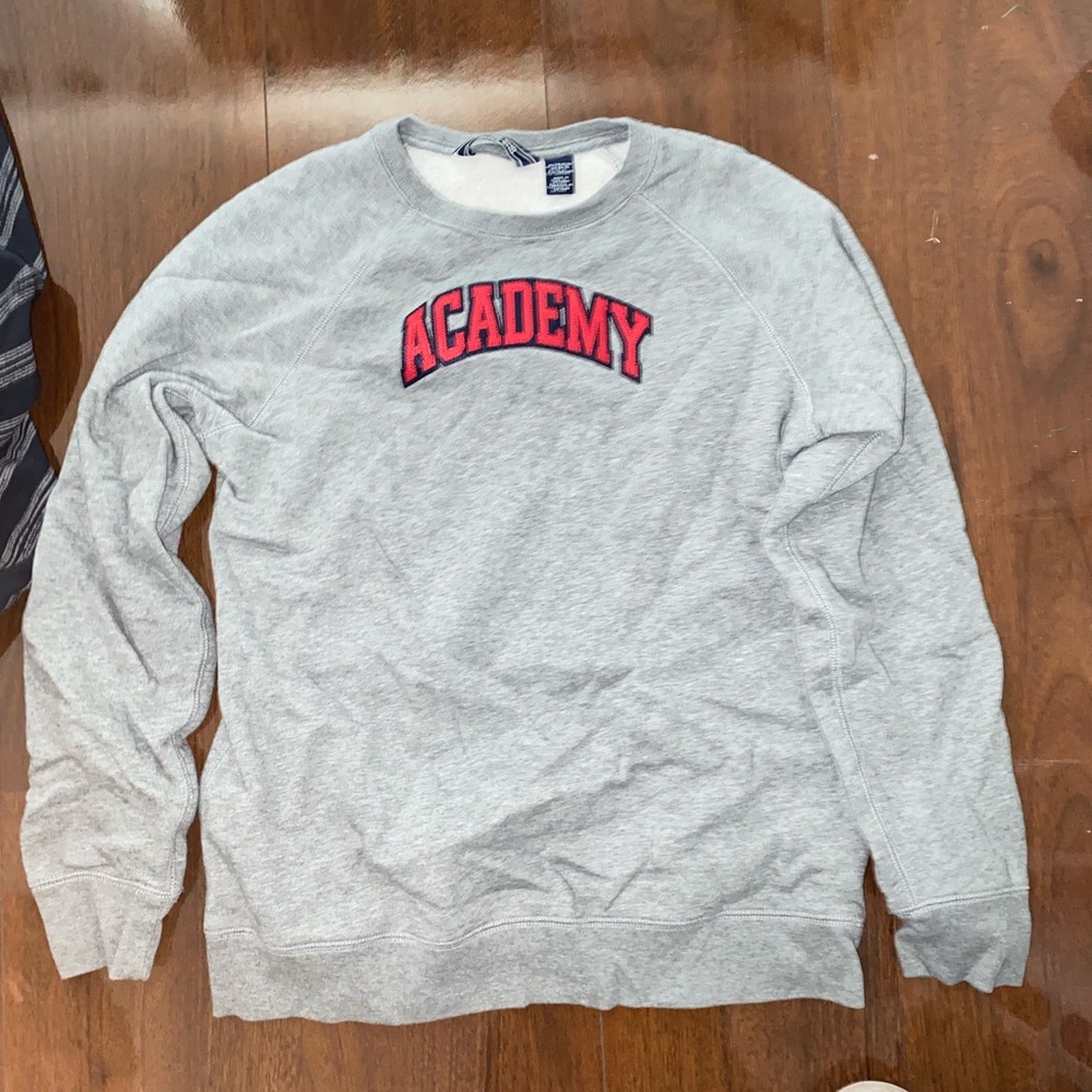 Academy Pullover